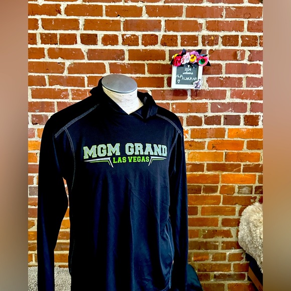 MGM - Picture 1 of 5